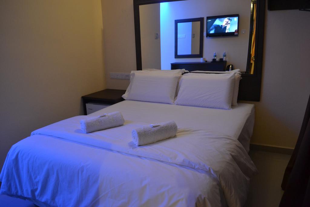 City Times Inn Seri Kembangan Dış mekan fotoğraf